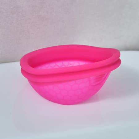 Menstruační kalíšek Intimina Ziggy Cup™ velikost B (INTIM02) - náhled 4