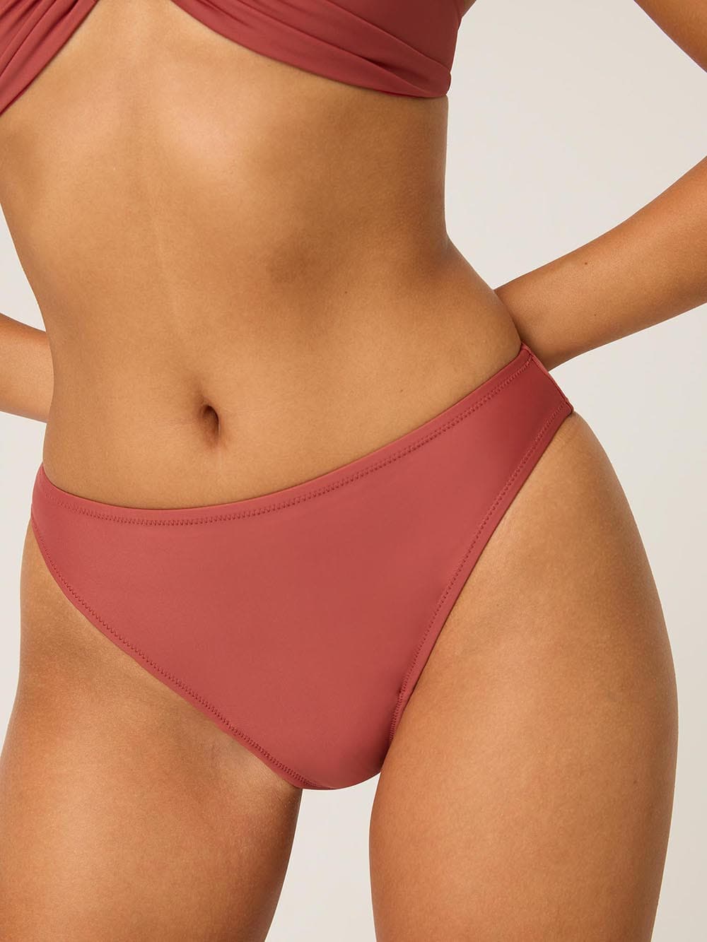 Menstruační plavky Modibodi High Hi-Leg Cheeky Sahara Red spodní díl (MODI4371SH) L - náhled 4