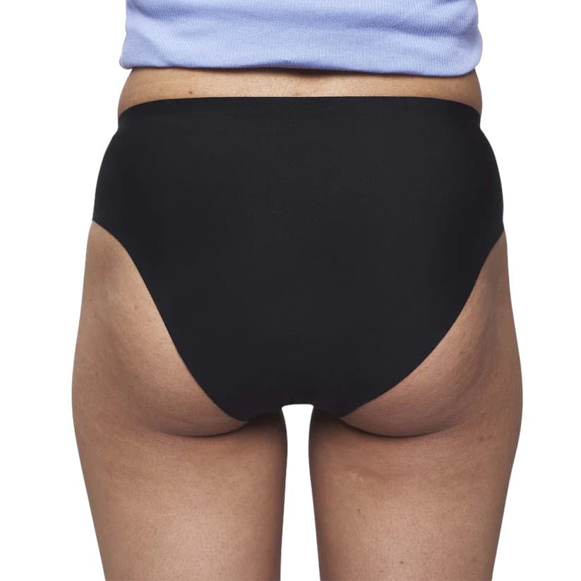 Dívčí menstruační kalhotky Wuka Stretch Bikini Brief Super Heavy bezešvé černé (WSBBSH) 12–16 let - náhled 3